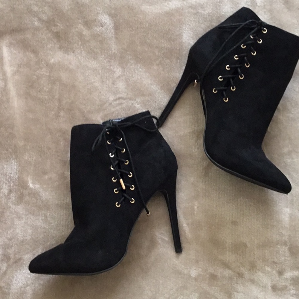 Ankle boots black 10